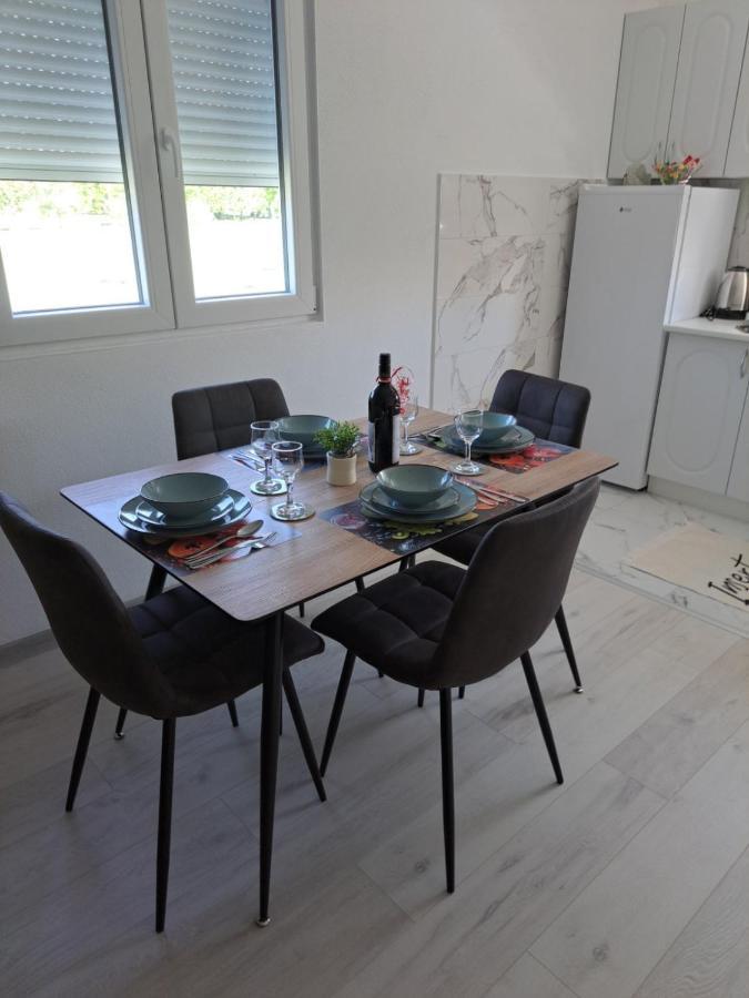 Knezevic Apartman Podgorica Exterior foto