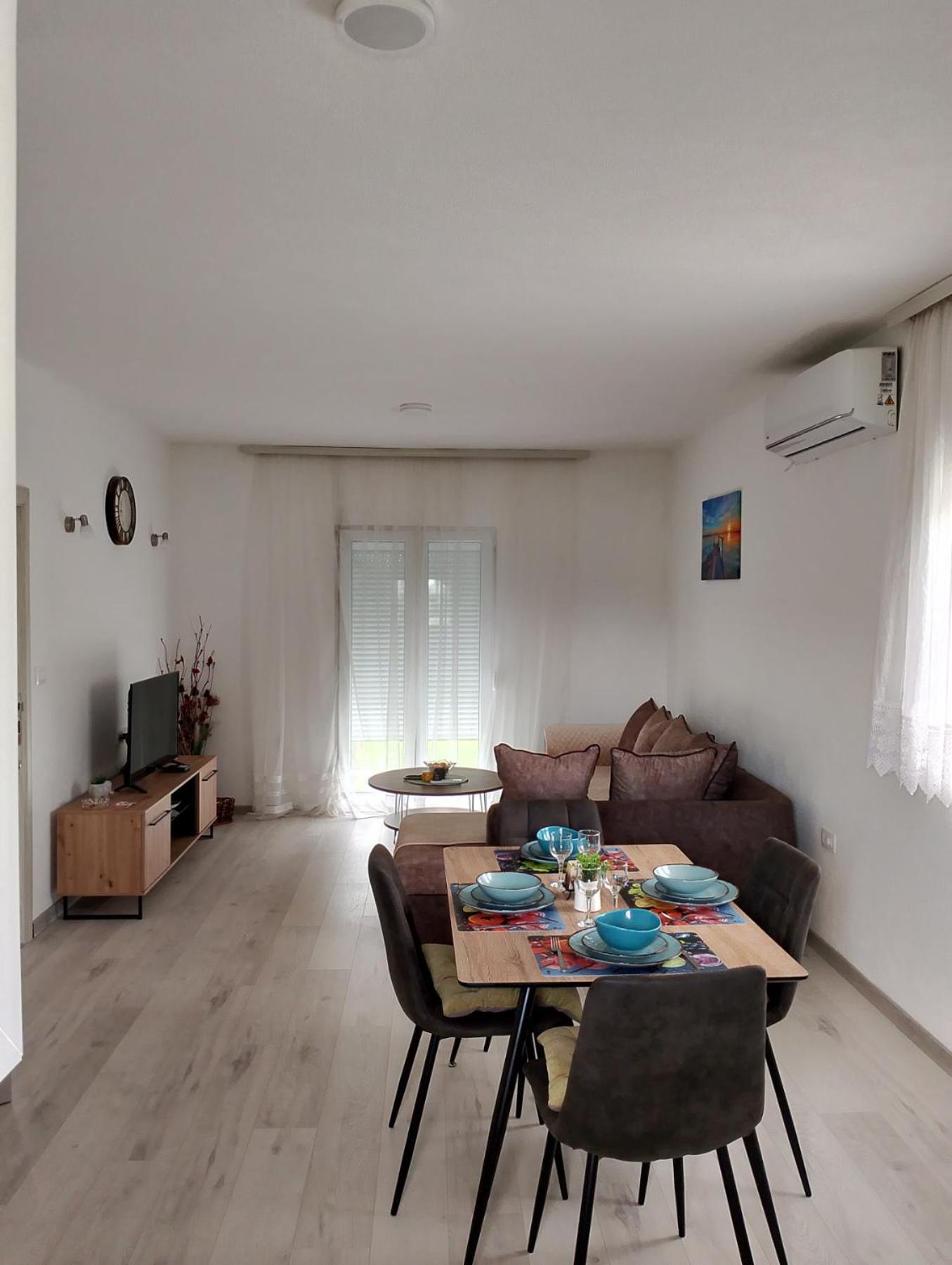 Knezevic Apartman Podgorica Exterior foto